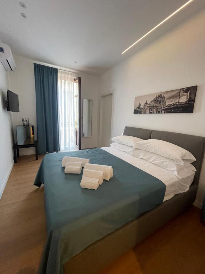 Civicocento Charming Rooms Catania Exterior photo